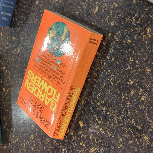 🌼Simon & Schusters Guide Garden Flowers - Picture 3 of 6